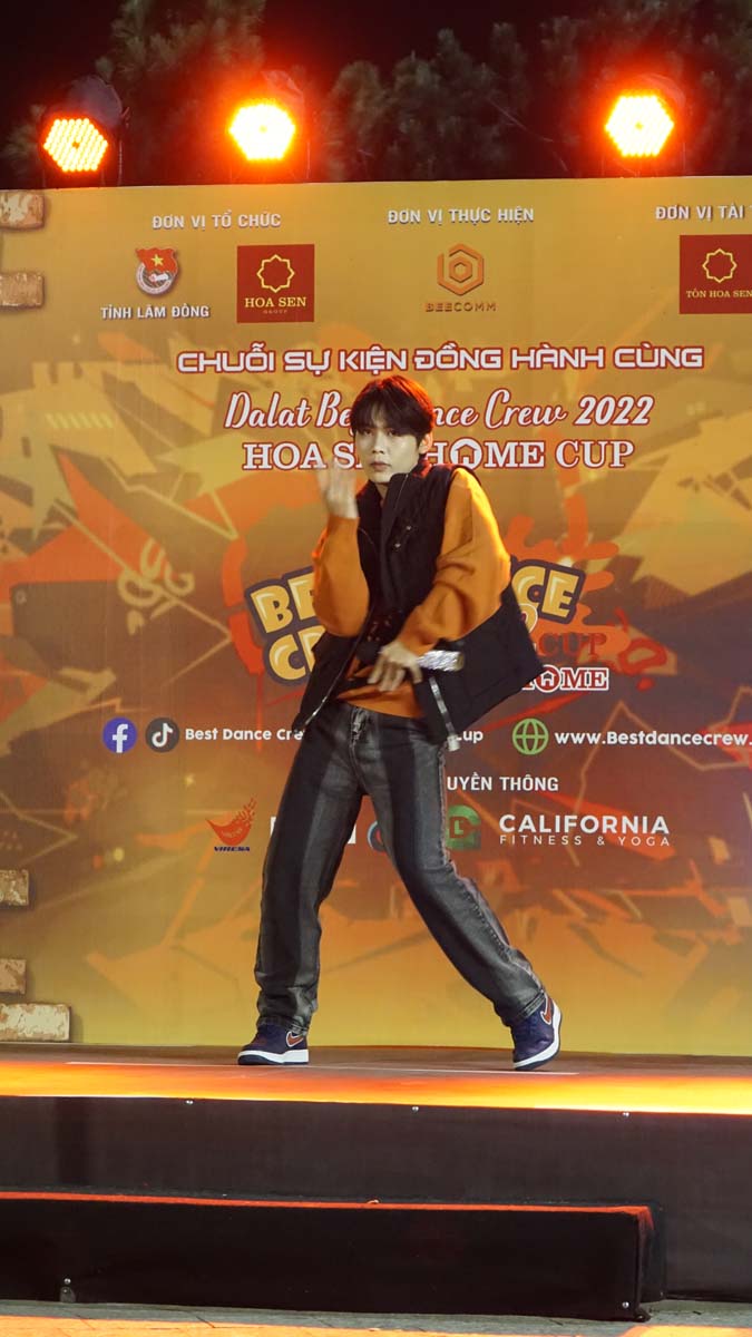 LUC HUY UNI5 2