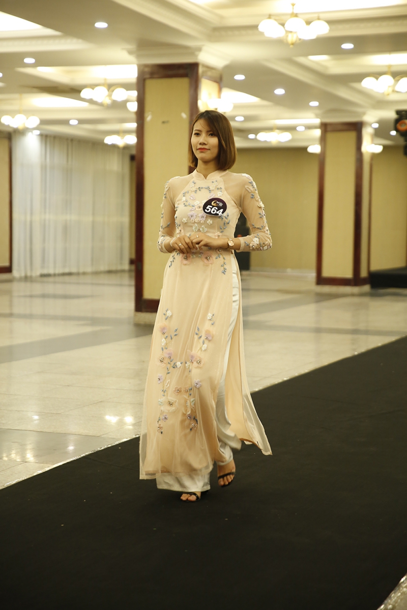 Thí sinh Nguyễn Thu Hồng SBD 564 5