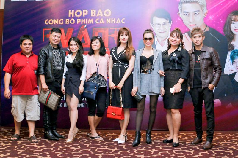 W-HỒ GIA HÙNG 5