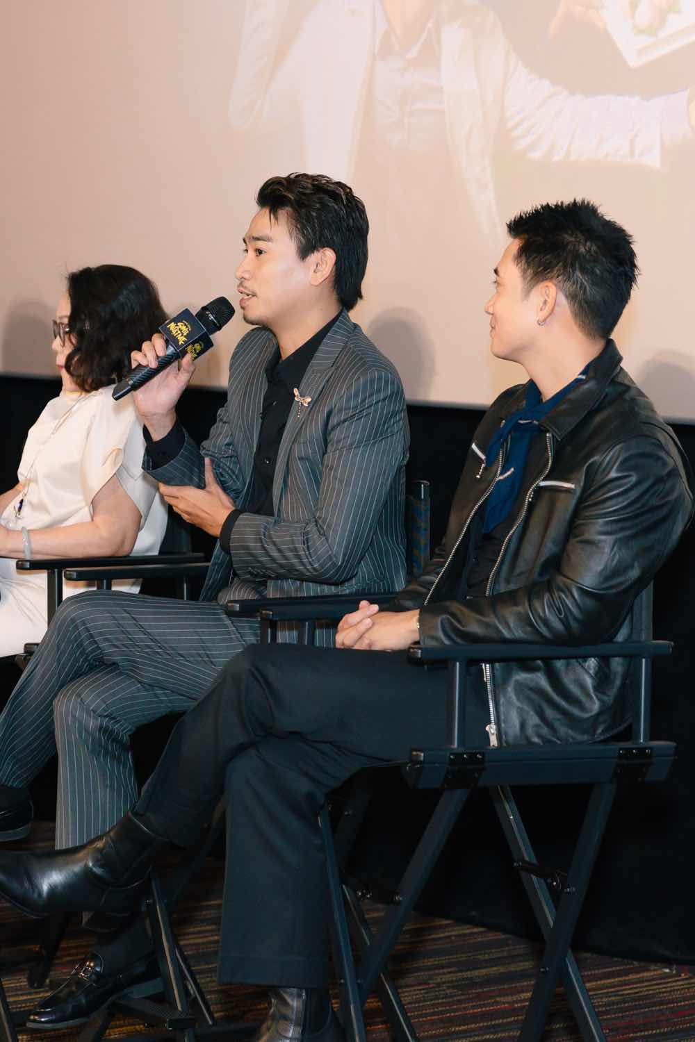 1A.290.pha-dam-sinh-nhat-me-premiere-truyen-thong-spotlight-vietnam00063