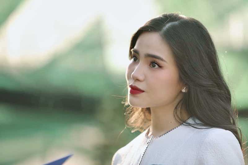 1A.966.ly-hong-an-spotlight-vietnam2