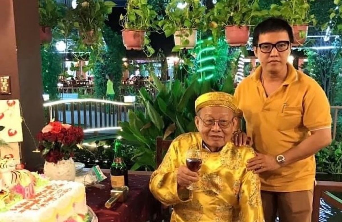 Thạc sĩ Huỳnh Thanh Nguyên tri ân người cha quá cố bằng tác phẩm sân khấu