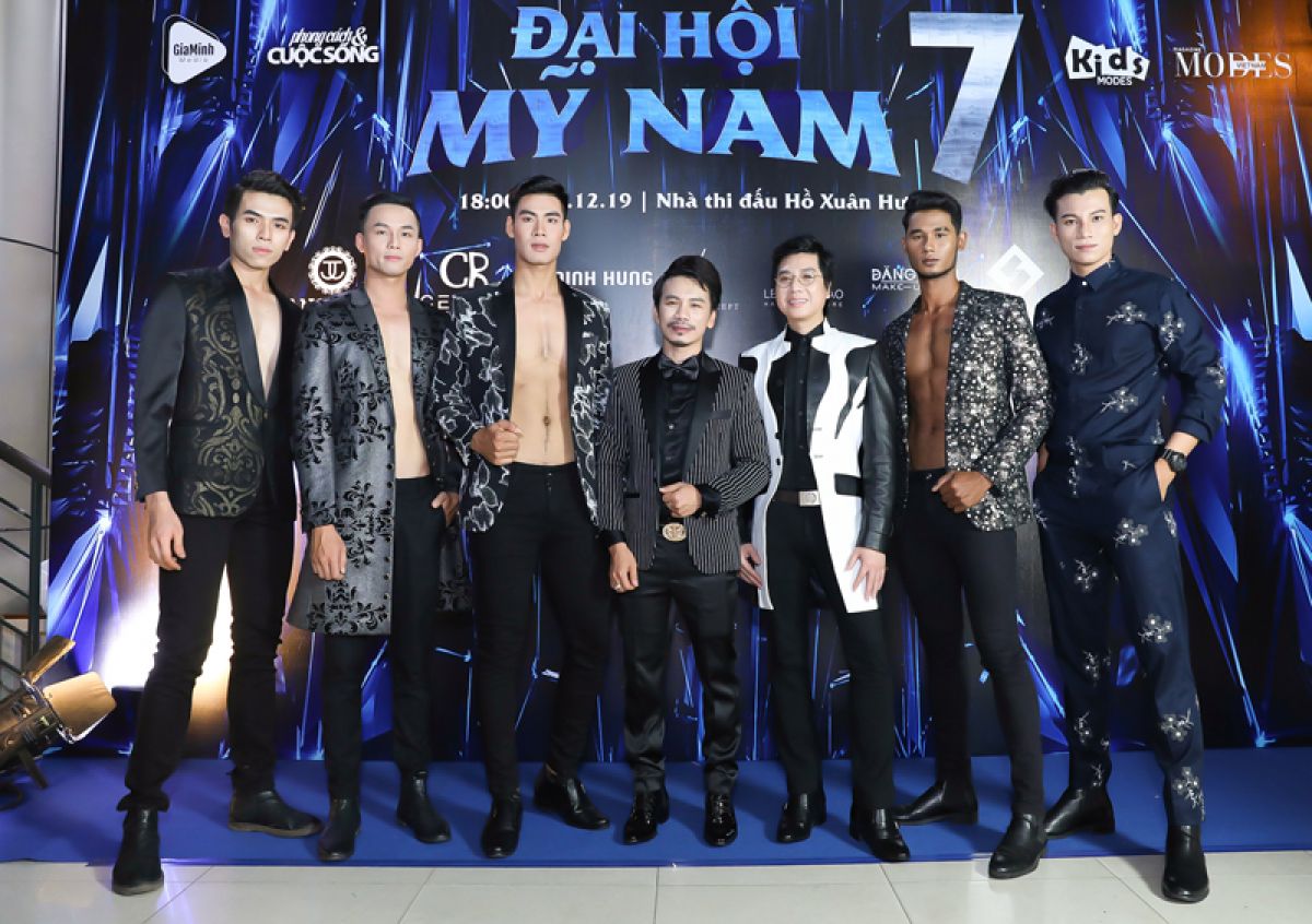 Ấn tượng với BST “Honey” của NTK Minh Hùng trong “Đại hội mỹ nam 7”