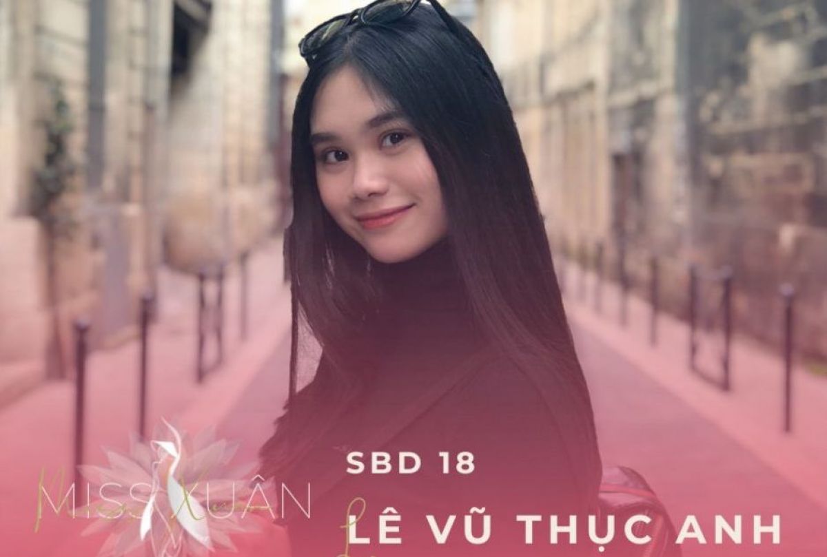 Du học sinh Lê Vũ Thục Anh trong đêm chung kết Miss Xuân 2023 tại Pháp