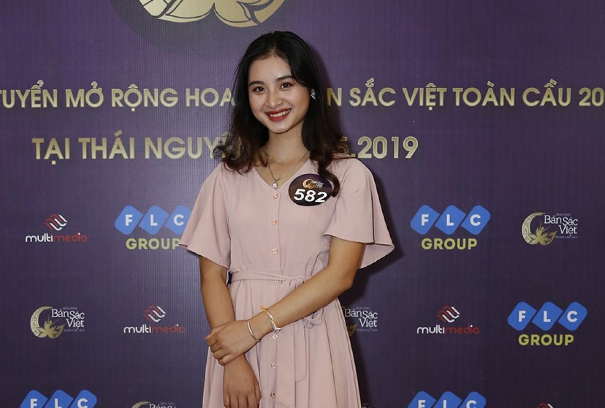 XUẤT HIỆN “BẢN SAO” CỦA ĐƯƠNG KIM HOA HẬU THU NGÂN TẠI VÒNG SƠ TUYỂN MỞ RỘNG THÁI NGUYÊN