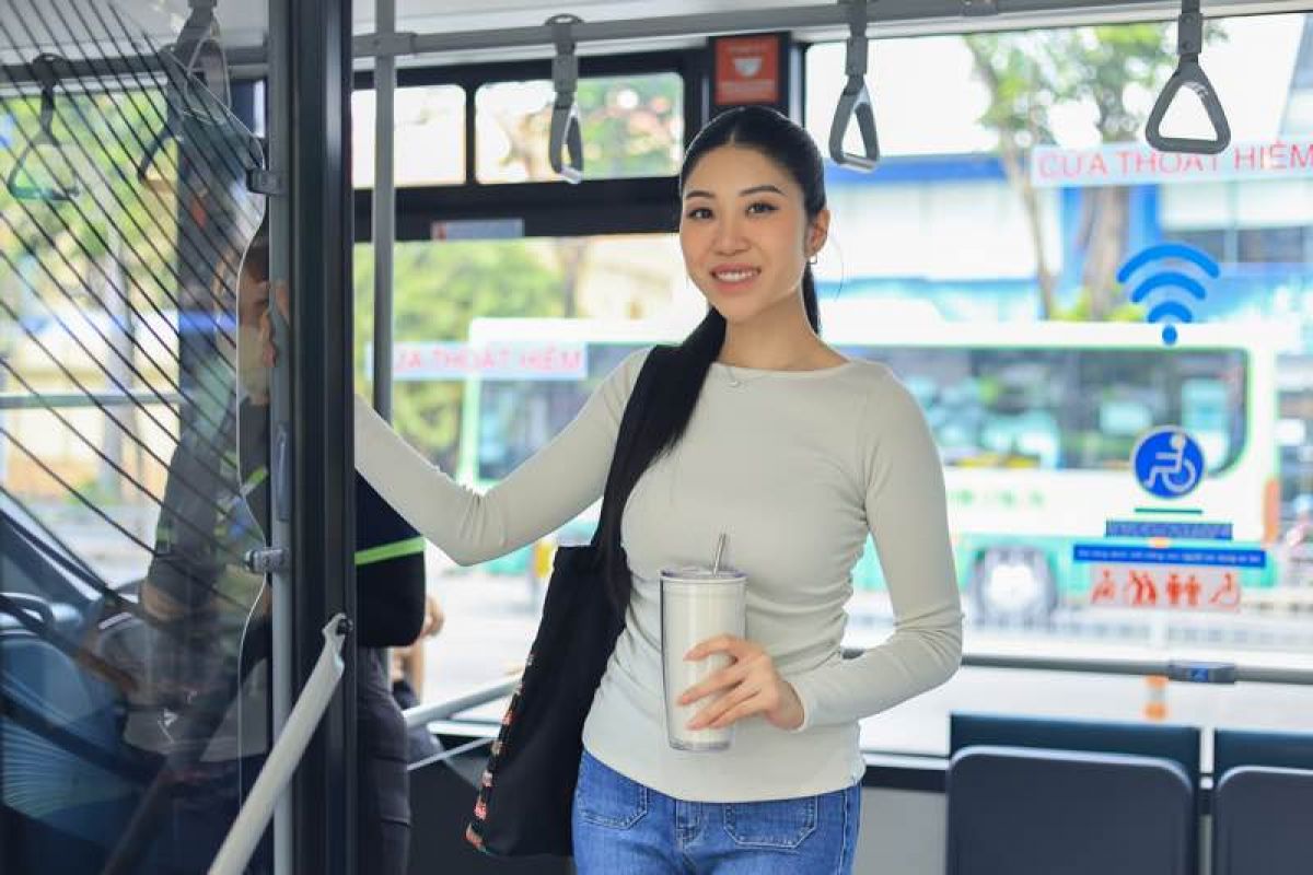 Hoa hậu Lan Anh giới thiệu sáng kiến về môi trường của Việt Nam tại Miss Earth