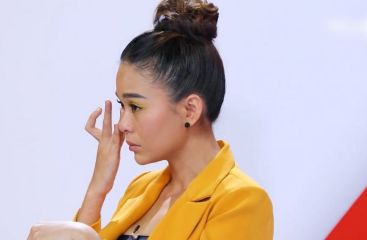 Mâu Thủy bật khóc khi bị siêu mẫu Võ Hoàng Yến phê bình vì 'chơi ăn gian'