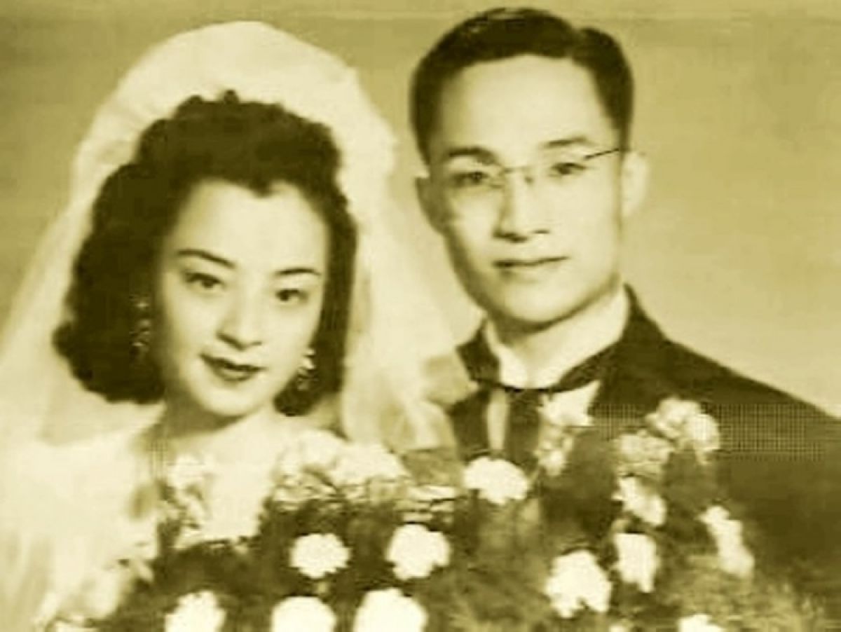Kim Dung: Cuộc đời và những người phụ nữ bên cạnh giống như những cuốn tiểu thuyết kiếm hiệp