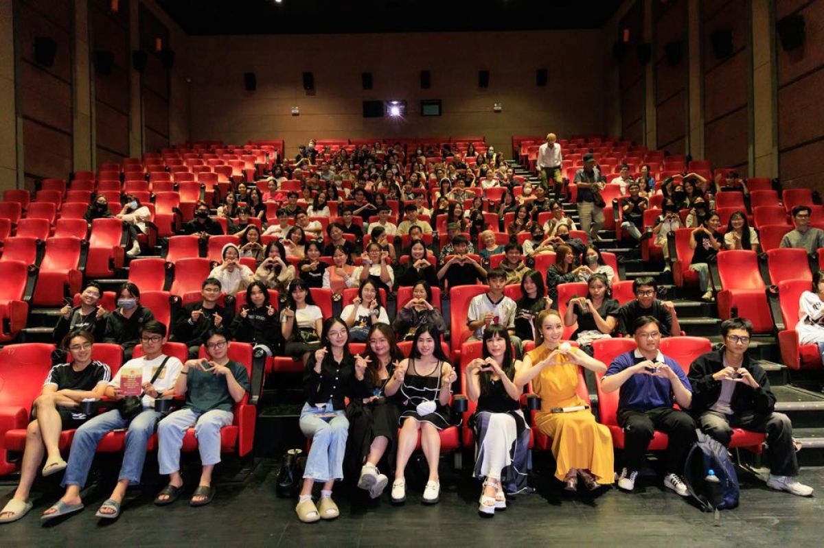 HÀNH TRÌNH “NGƯỢC GIÓ” ĐẦY NỖ LỰC CỦA “ĐÓA HOA MONG MANH”
