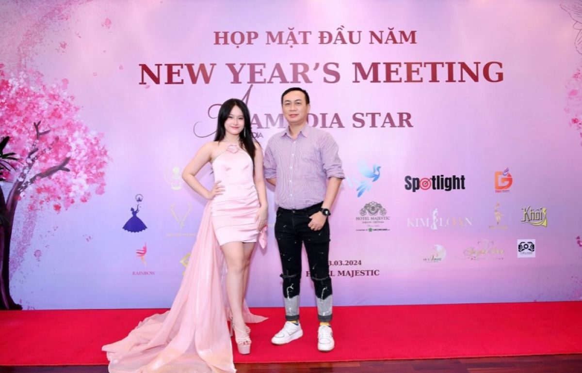 Dàn talent ‘’triệu view’’ của Amedia Star tại Họp mặt đầu năm