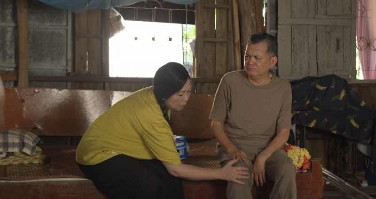 ĐOẠN PHIM HẬU TRƯỜNG CỦA “CƯỚI VỢ CHO CHA” KỂ THÊM CÂU CHUYỆN VỀ TÌNH THÂN, TÌNH YÊU VÀ TÌNH LÀNG NGHĨA XÓM ĐẦY XÚC ĐỘNG