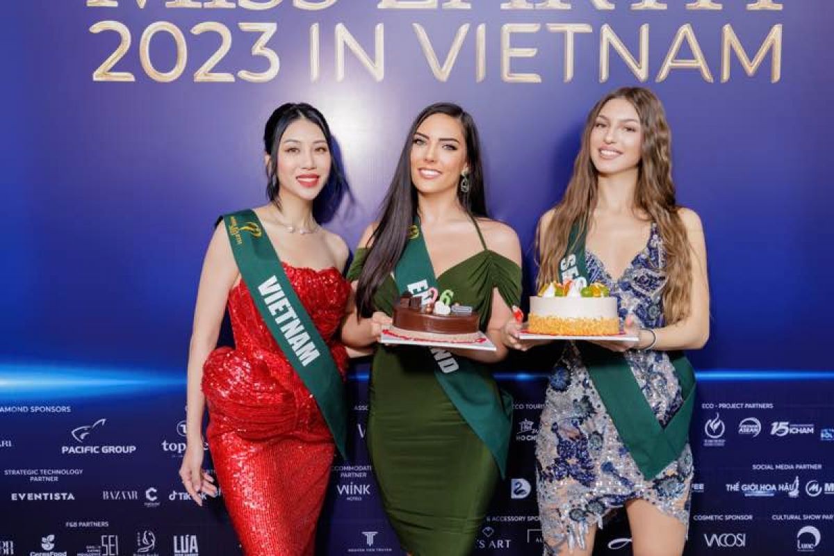 Đỗ Lan Anh ghi điểm bởi hành động tinh tế sau buổi lễ trao sash