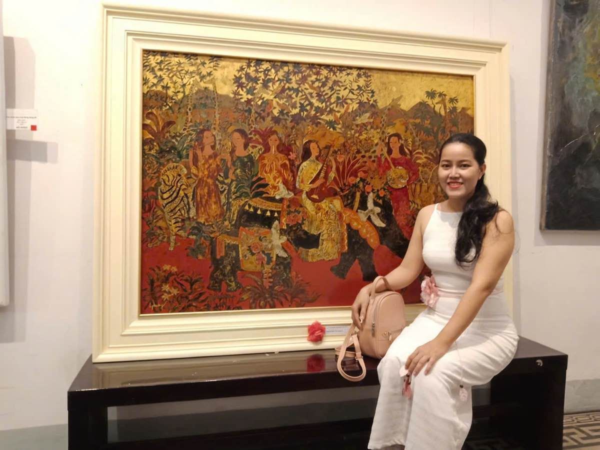 Triển lãm tranh sơn mài “Đường lên mây”: Khi hoạ sĩ Nguyễn Thị Loan Phương vẽ những tầng mây của tâm hồn