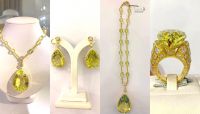 Bộ trang sức Moonlight trị giá 1 tỷ đồng của Đức Tiến Jewelry xuất hiện tại ĐHMN8