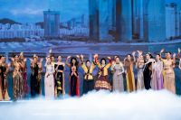 NTK Quỳnh Paris mang &quot;bữa tiệc&quot; thời trang thịnh soạn chiêu đãi bạn bè năm Châu tại diễn đàn VIKO30