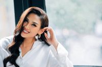 Nhan sắc tuổi 32 của Võ Hoàng Yến