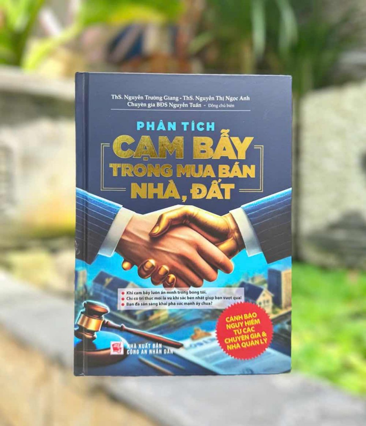 RA MẮT SÁCH “PHÂN TÍCH CẠM BẪY TRONG MUA BÁN NHÀ, ĐẤT”