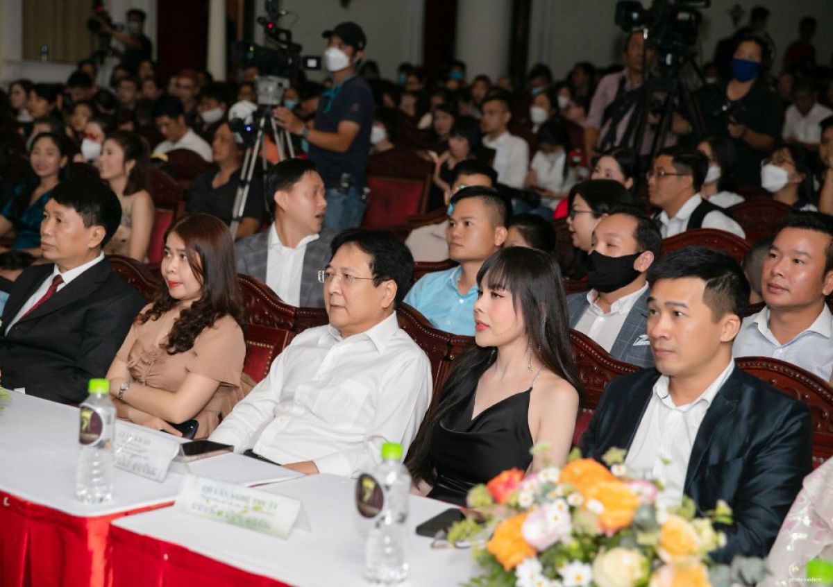 Lộng lẫy đêm bán kết Hoa hậu Môi trường Việt Nam 2022
