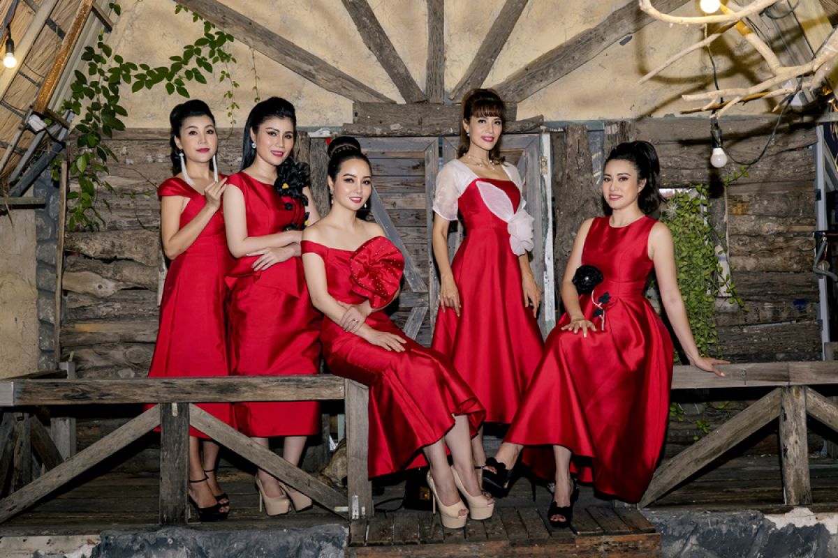 Diễn viên Mai Thu Huyền tung MV Liên Khúc Xuân cùng nhóm ca An Nhiên
