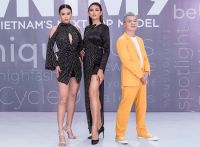 Võ Hoàng Yến diện style &quot;chị chị em em&quot; cùng Mentor Mâu Thủy