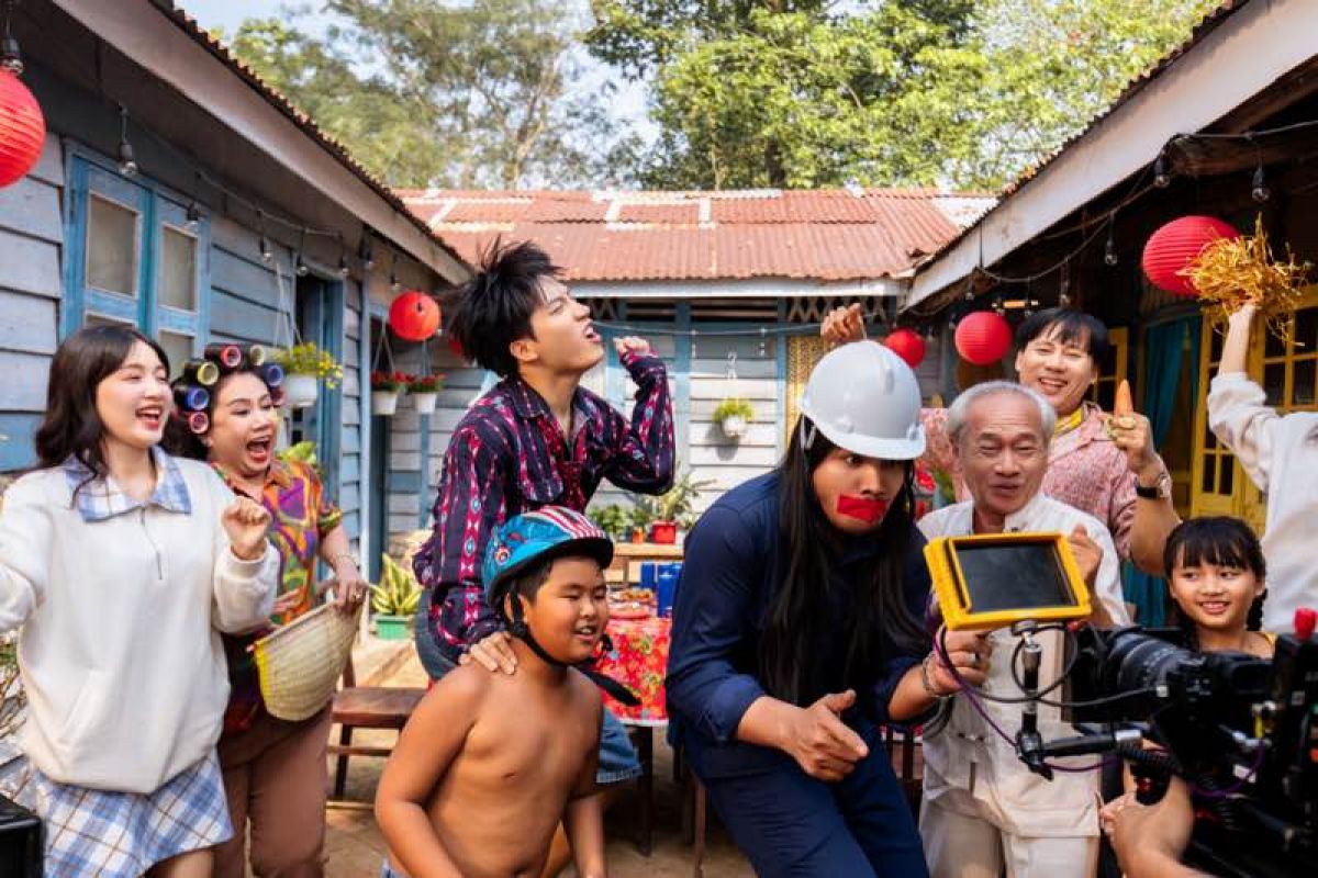 Anh Tú ra mắt bản “thánh ca karaoke” mới trong mùa Tết năm nay!