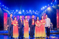 Đàm Vĩnh Hưng, Nguyên Vũ, Nguyễn Phi Hùng, Quốc Đại, Hà Vân, Vy Oanh cùng hội doanh nhân chung tay vì miền Trung