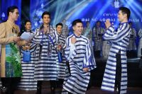 Trần Trung Trà xuất sắc đăng quang Đại sứ áo dài Việt Nam bảng Qúy ông