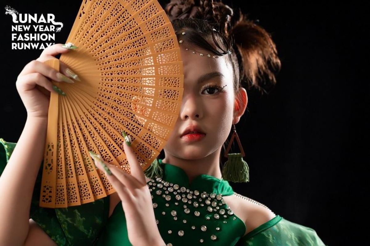 Mẫu nhí Ruby Hoàng Kim chuyên nghiệp trên sàn runway