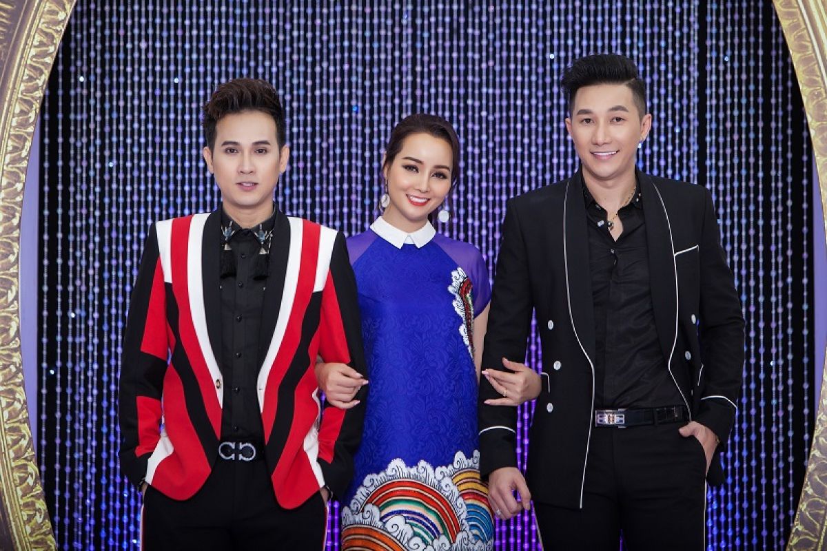 Ca sĩ Nguyên Vũ và Siêu mẫu Nam Phong bật mí bí quyết chọn veston cho nam giới trong "Đẹp không giới hạn".