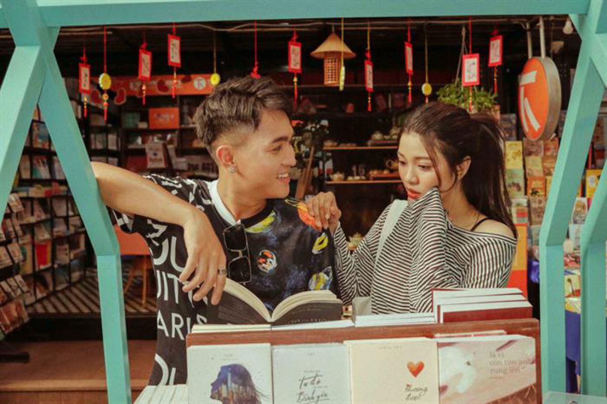 Giải mã sức hút bản HIT chục triệu view"Muốn dụ em hay gì" của V.O.X